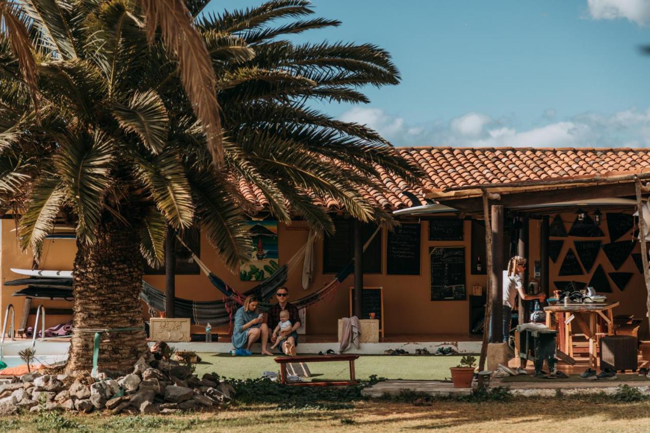 Surf House Hostel Callao Salvaje Exterior photo